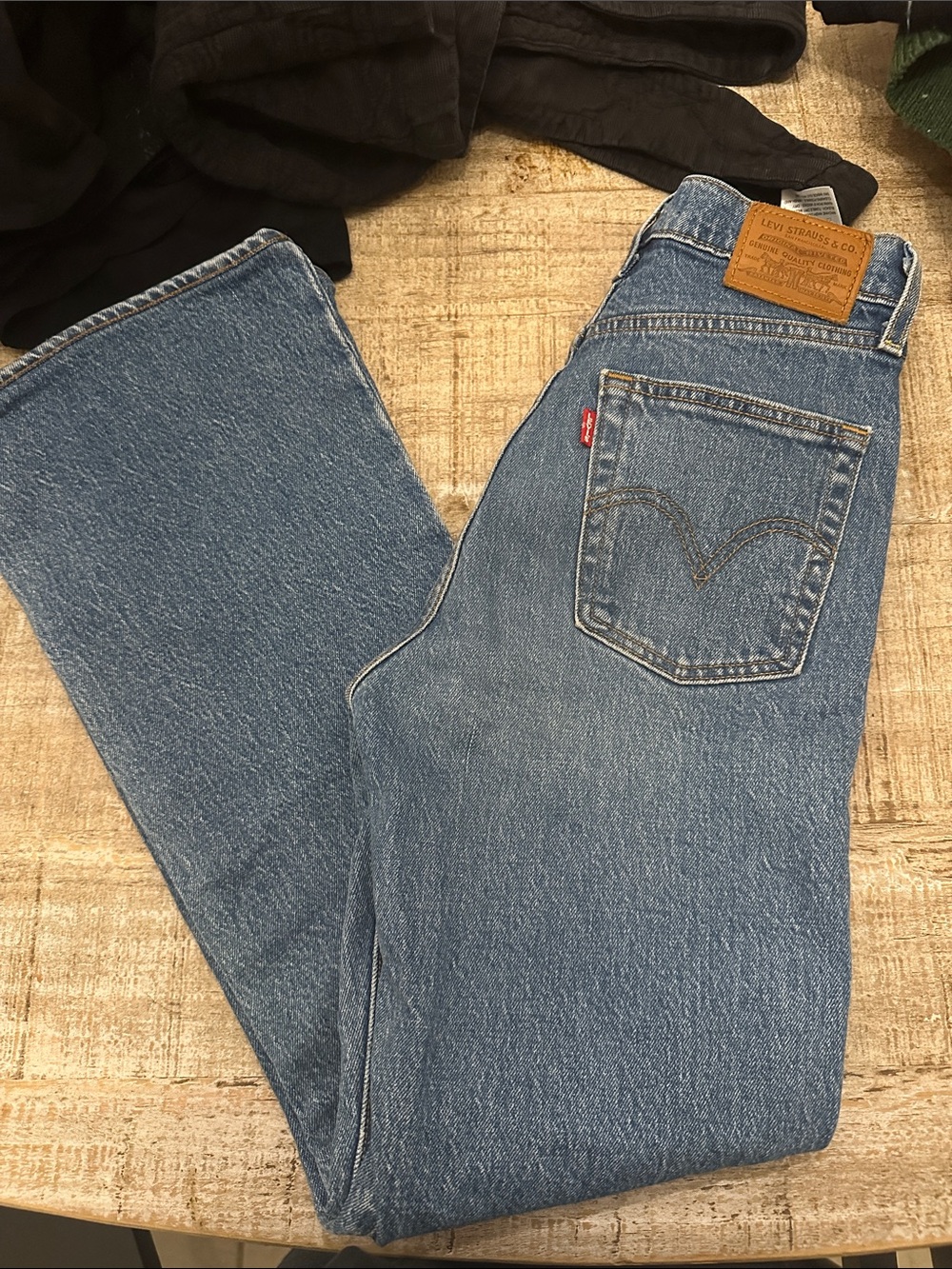 Levi’s ribcage flair 24